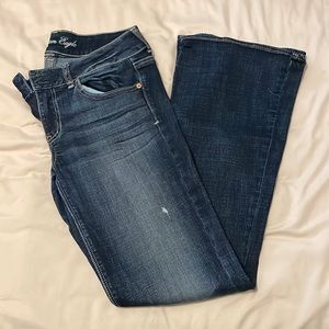 American eagle jeans!